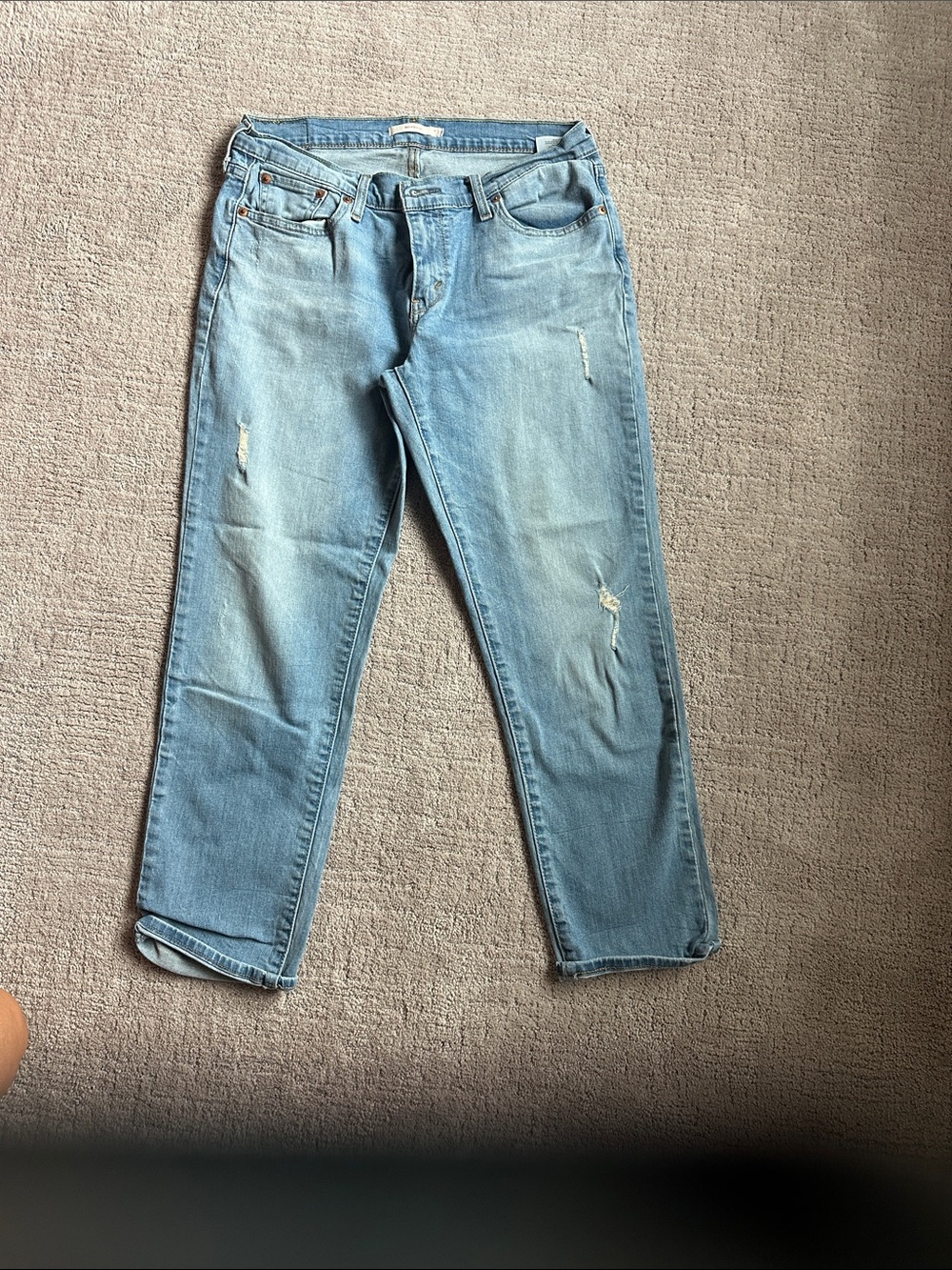Levi's Light Blue Cropped Women's Jeans